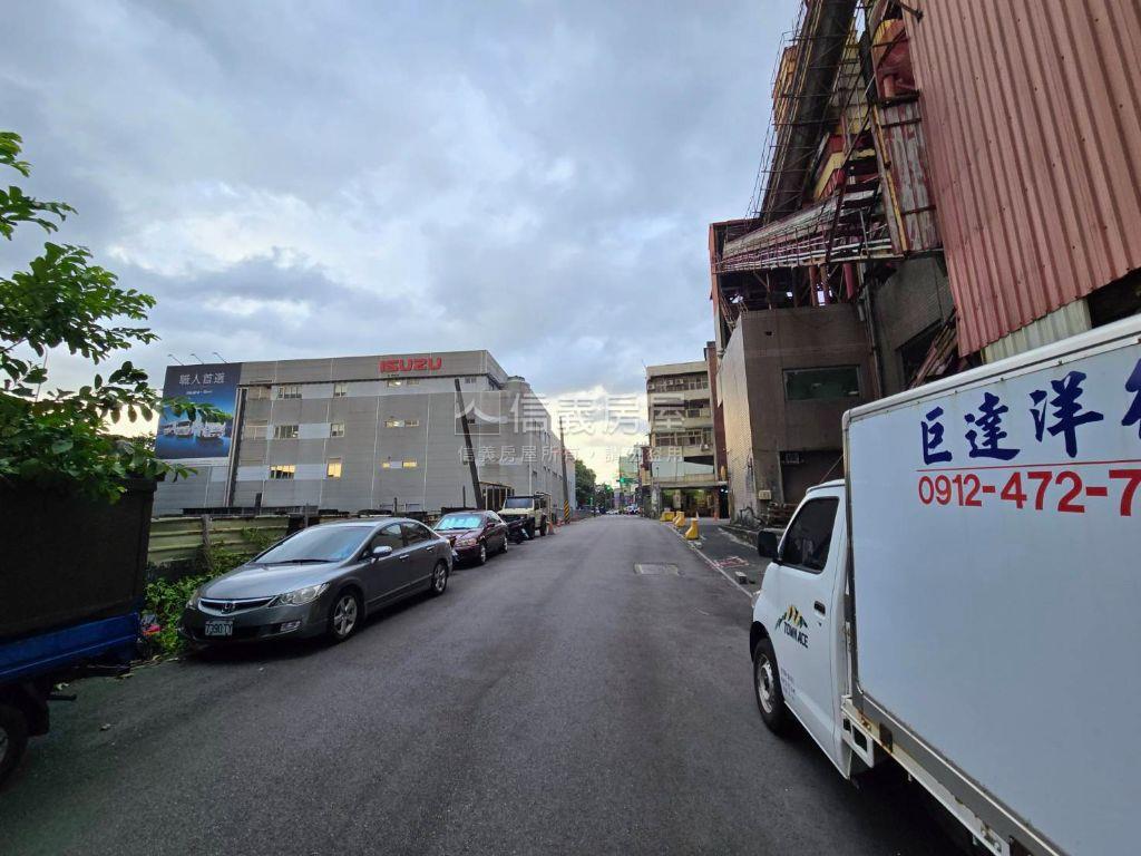 安康路收租透天房屋室內格局與周邊環境