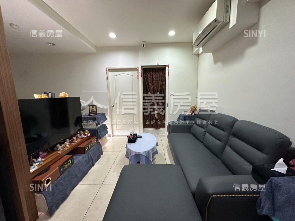 美妝忠貞香榭１房１室車位房屋室內格局與周邊環境