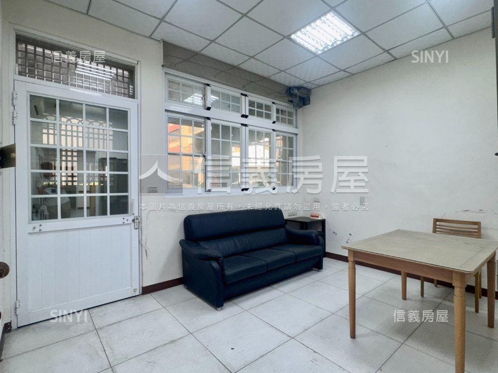 後驛商圈近火車站正街透店房屋室內格局與周邊環境