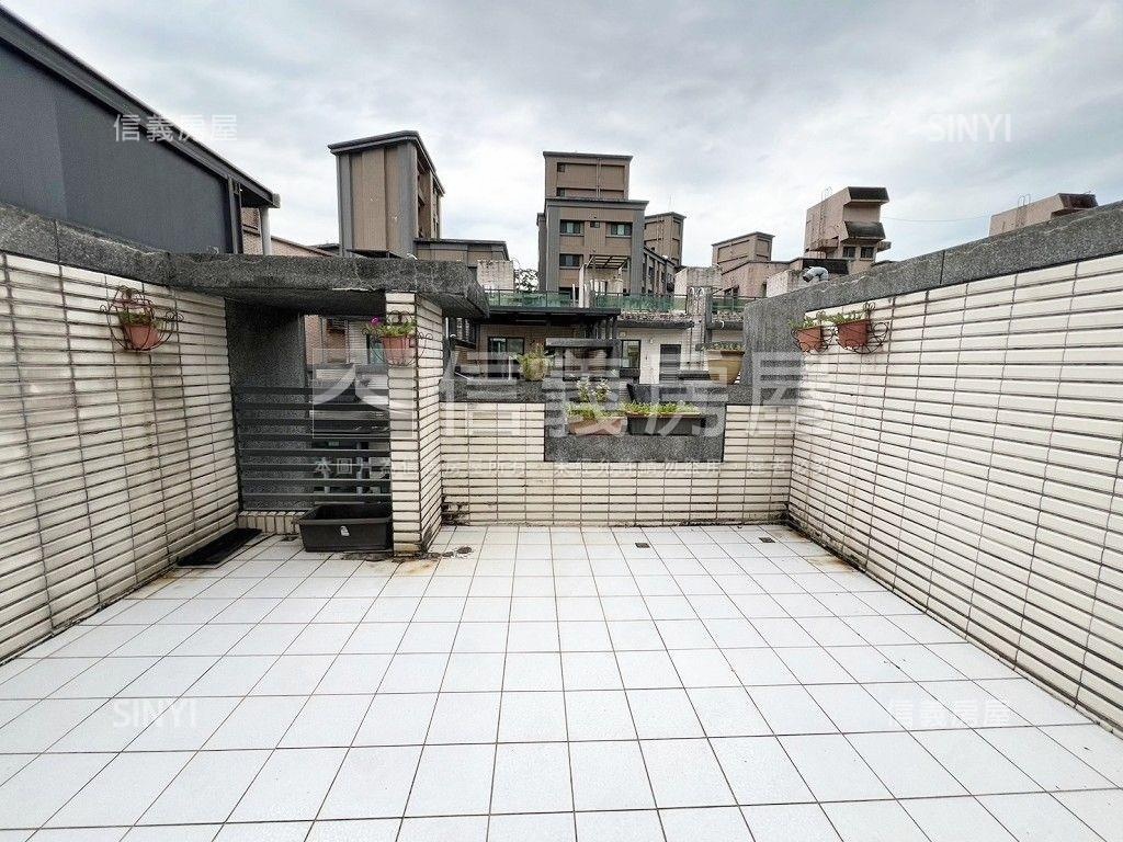 基隆近百福車站輕井澤透天房屋室內格局與周邊環境