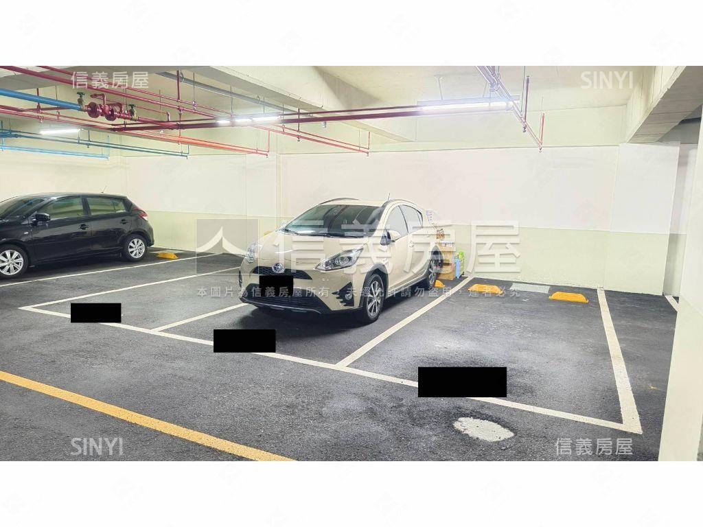 專任說ＬＡＶＩＥ朝外三房房屋室內格局與周邊環境