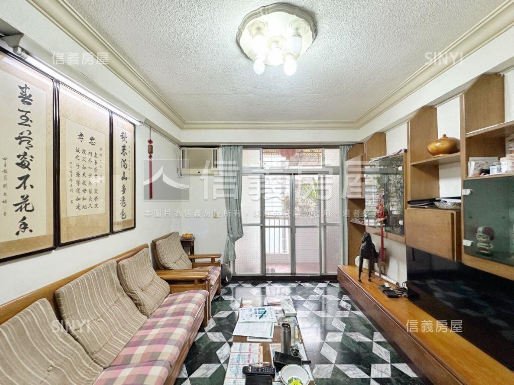 泰和街頂樓大空間房屋室內格局與周邊環境