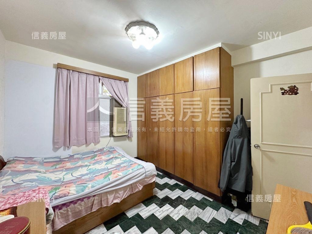 泰和街頂樓大空間房屋室內格局與周邊環境