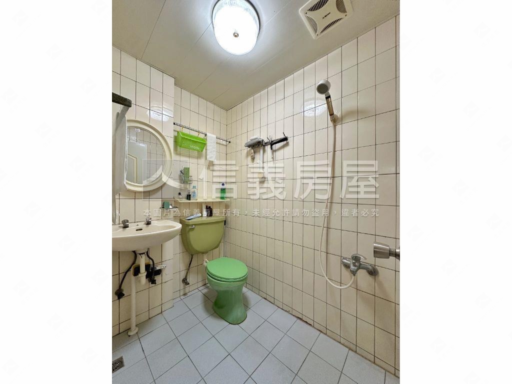 泰和街頂樓大空間房屋室內格局與周邊環境