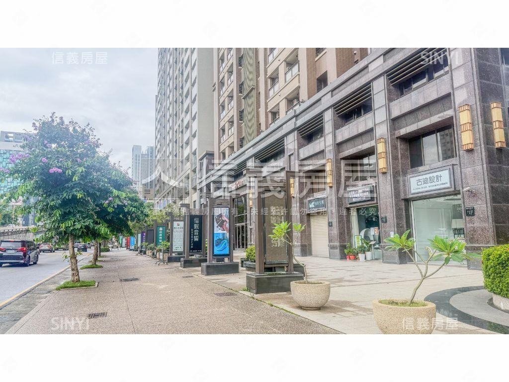 ★中港ＴｈｅＯＮＥ樓店３房屋室內格局與周邊環境
