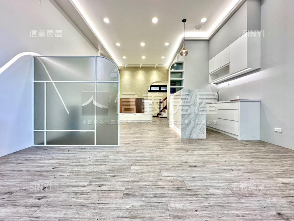 北區長榮路五段｜燙金店住房屋室內格局與周邊環境