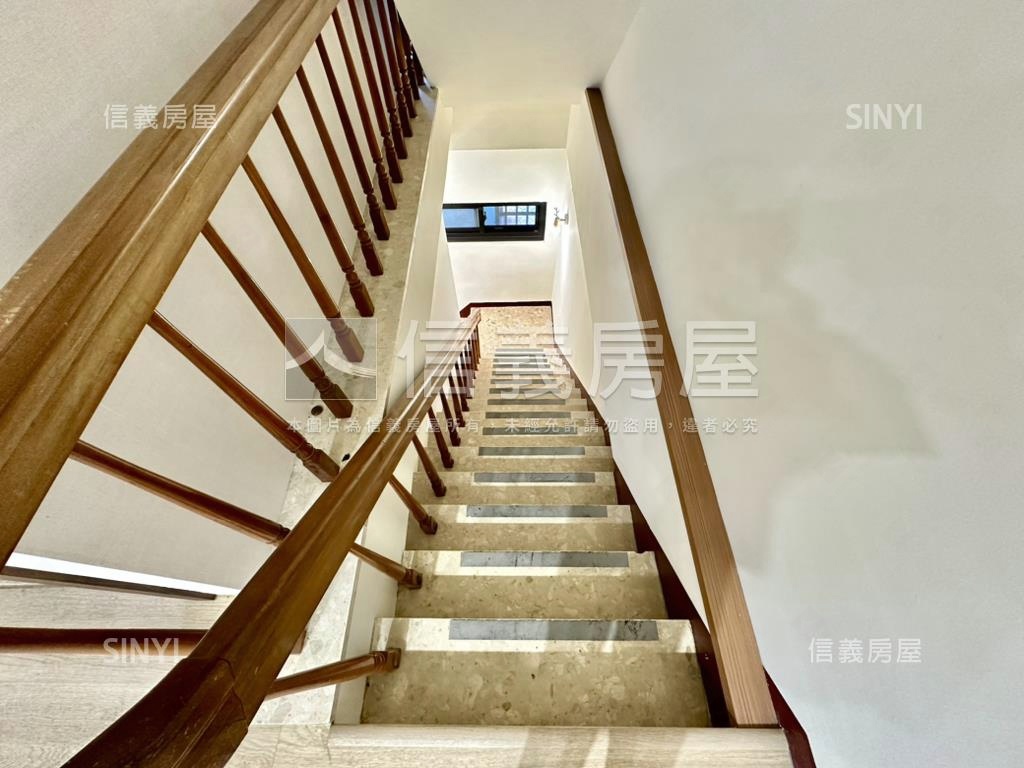 北區長榮路五段｜燙金店住房屋室內格局與周邊環境
