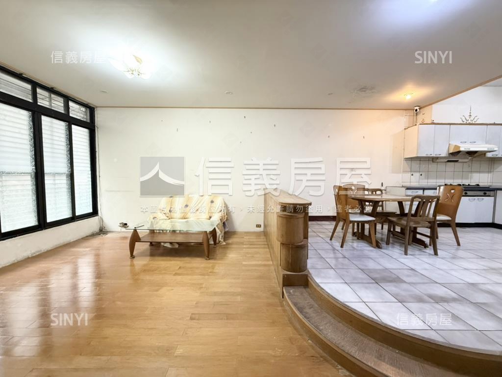 近育賢國中庭園孝親透天房屋室內格局與周邊環境