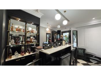 通化三角窗質感店面