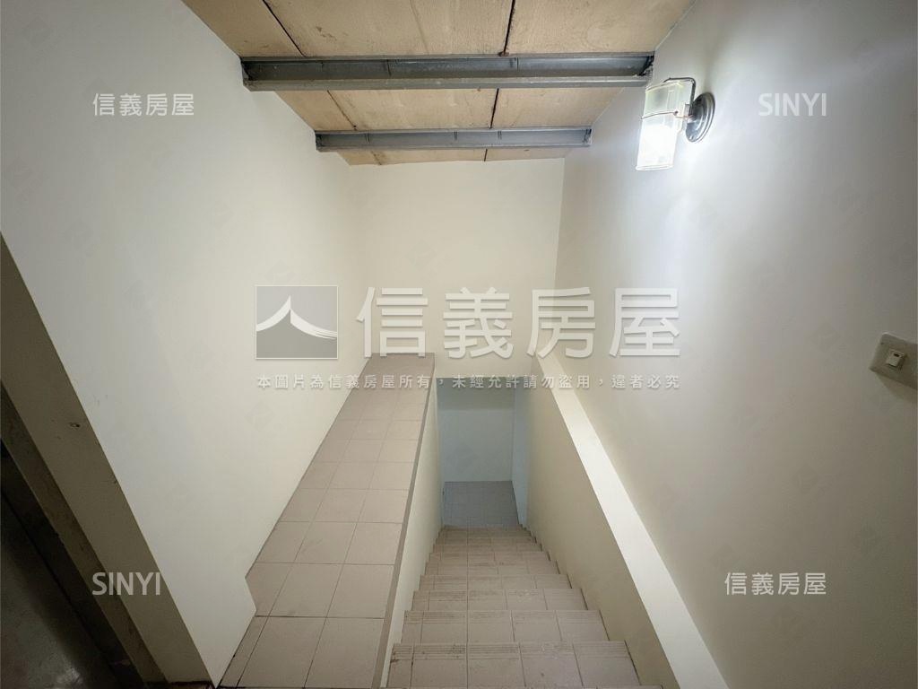 捷運杏林路大庭院房屋室內格局與周邊環境