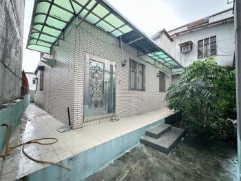 捷運杏林路大庭院