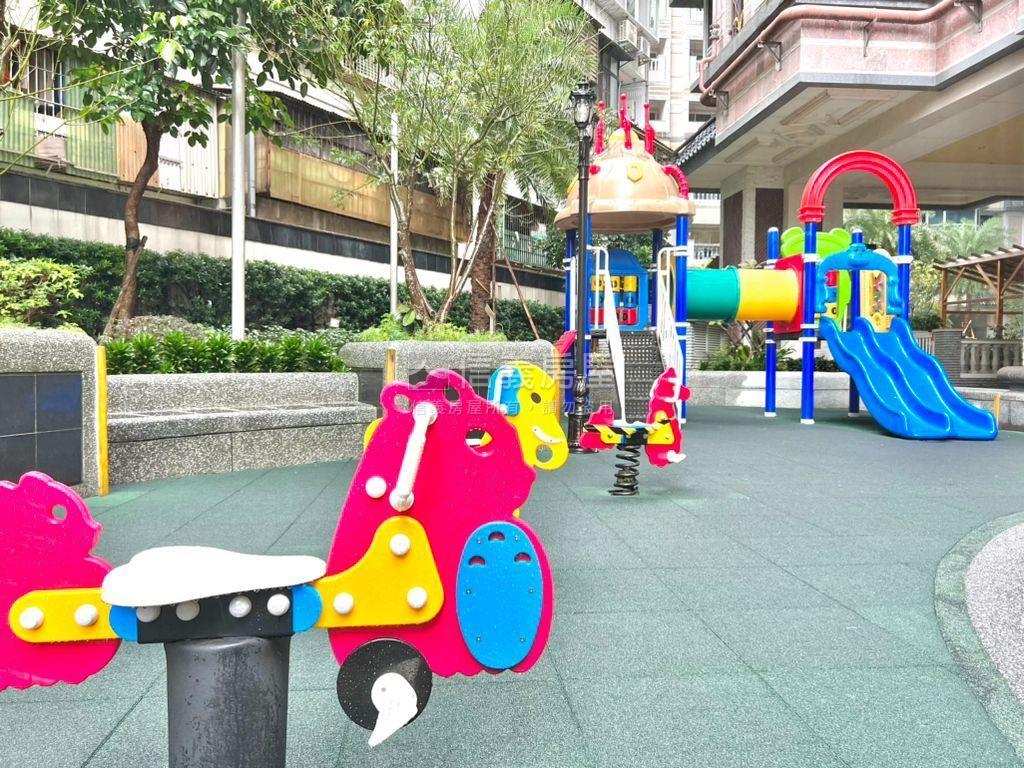 玉上園雙景高樓美屋房屋室內格局與周邊環境