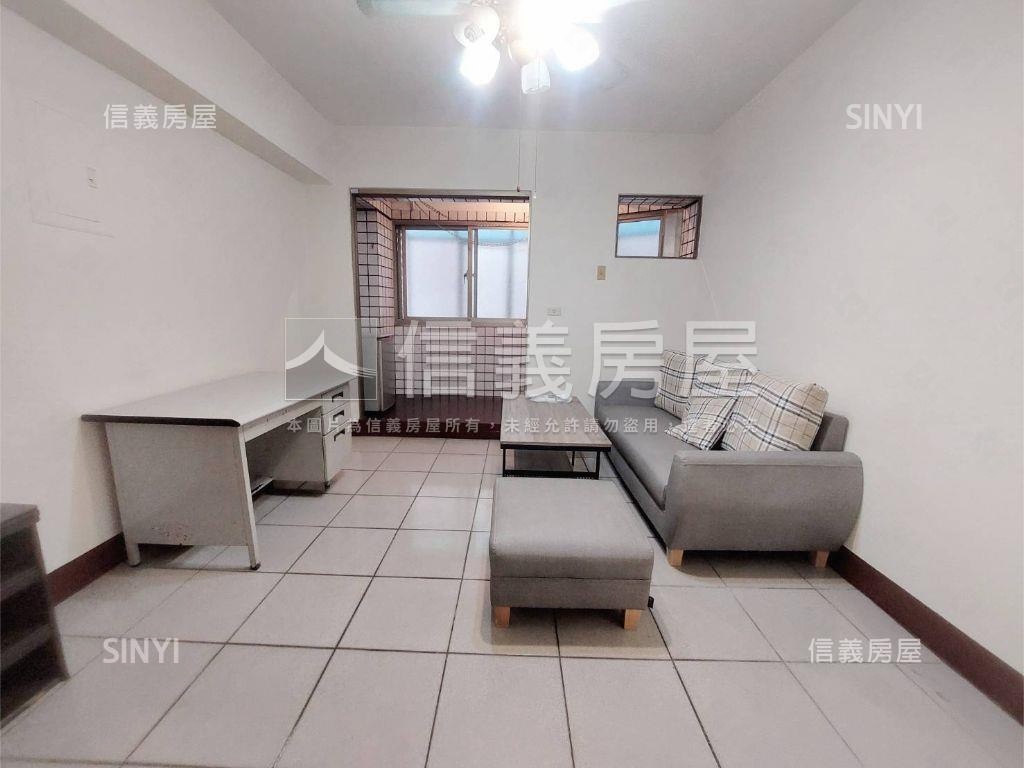 陳平國小旁兩房車位房屋室內格局與周邊環境