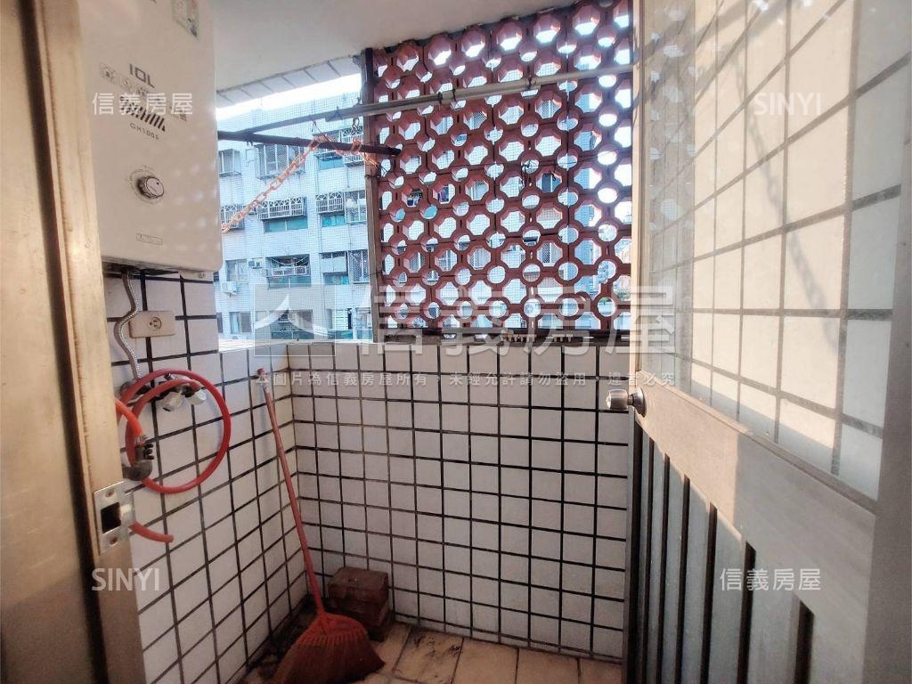 陳平國小旁兩房車位房屋室內格局與周邊環境