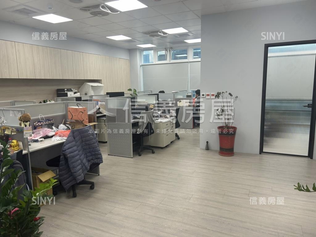 內科面河景美廠辦房屋室內格局與周邊環境