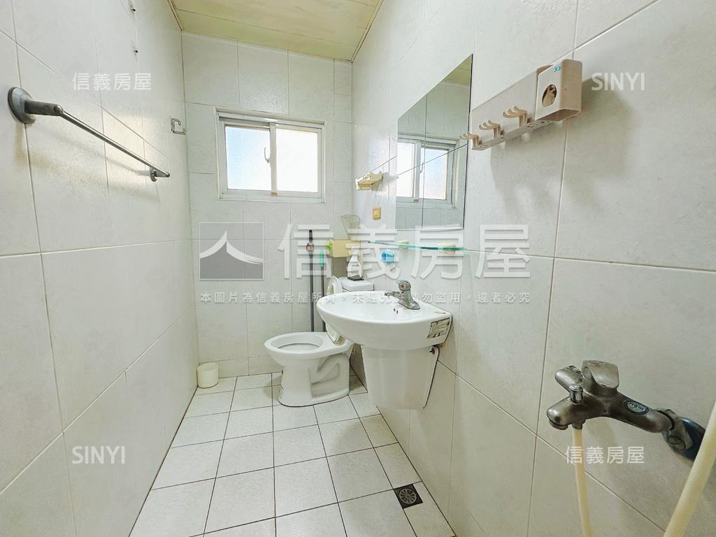 近文山特區美三房健身公寓房屋室內格局與周邊環境