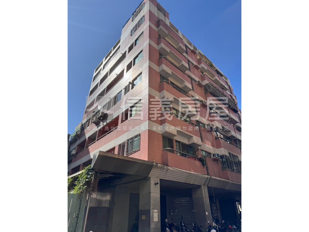 西區精誠２４街大三房房屋室內格局與周邊環境