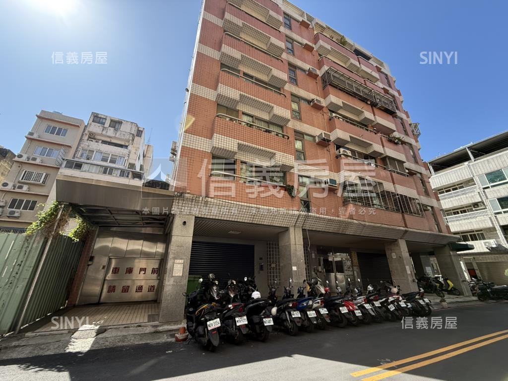 西區精誠２４街大三房房屋室內格局與周邊環境