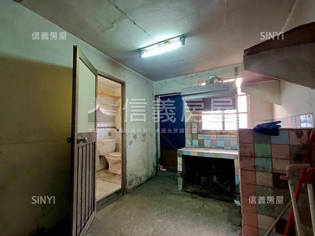前路後巷近公園寶藏透天房屋室內格局與周邊環境