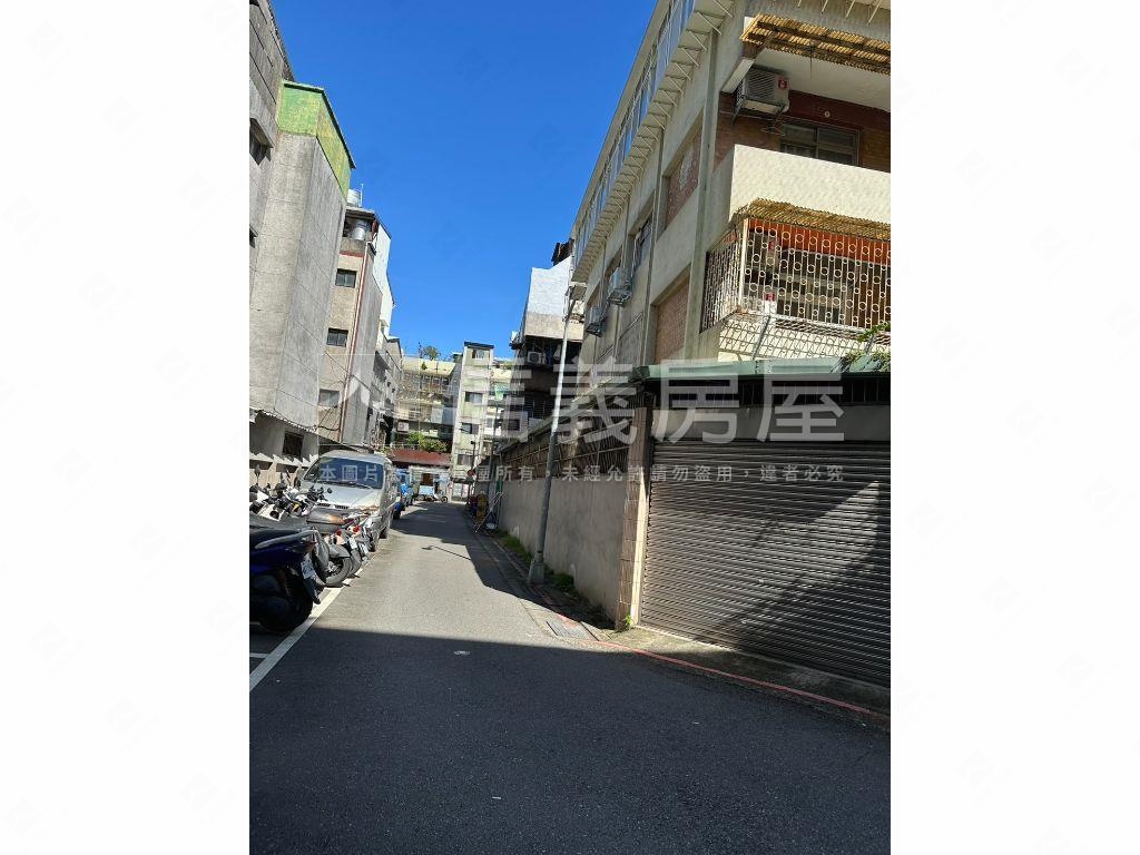 國泰虎嘯林園邊間公寓二樓房屋室內格局與周邊環境