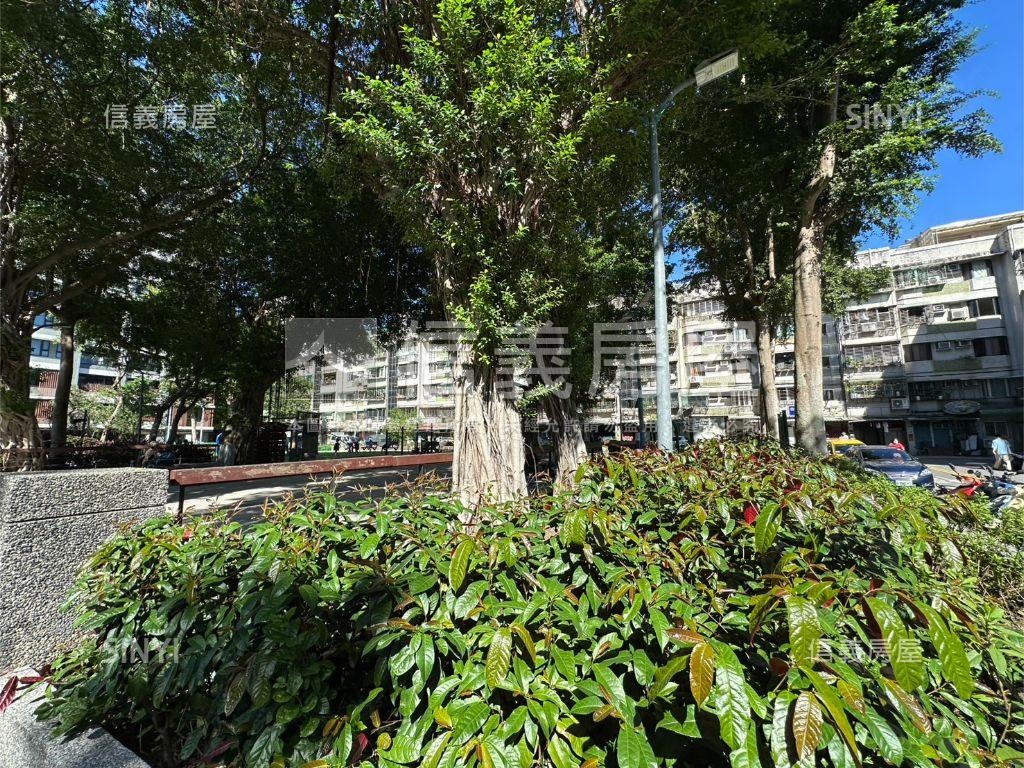 國泰虎嘯林園邊間公寓二樓房屋室內格局與周邊環境