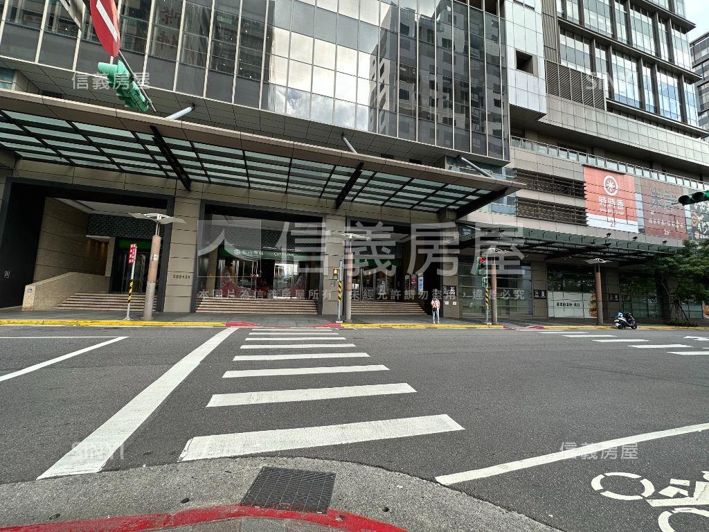 國泰虎嘯林園邊間公寓二樓房屋室內格局與周邊環境