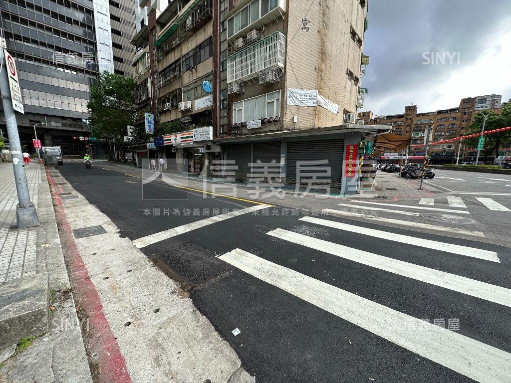 國泰虎嘯林園邊間公寓二樓房屋室內格局與周邊環境