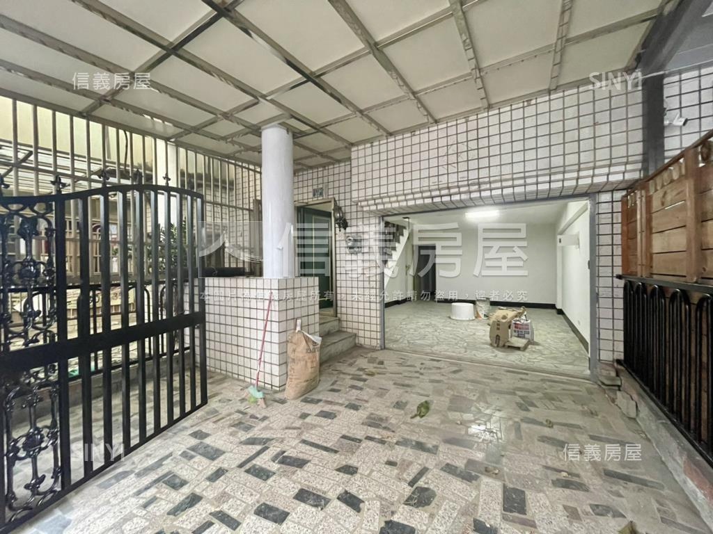 十二佃免千萬車庫透天房屋室內格局與周邊環境