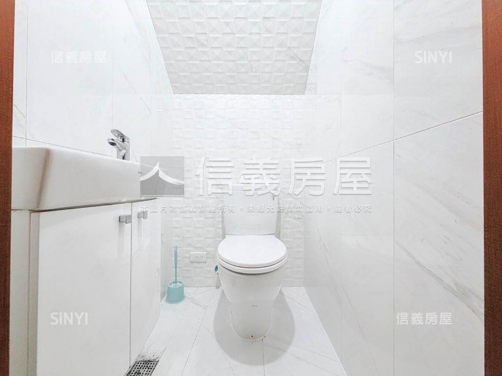 北區大興街全新邊間車墅Ｃ房屋室內格局與周邊環境