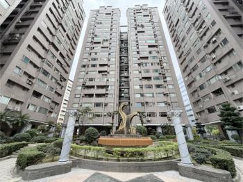 亞東‧高爾夫世界再賣一間