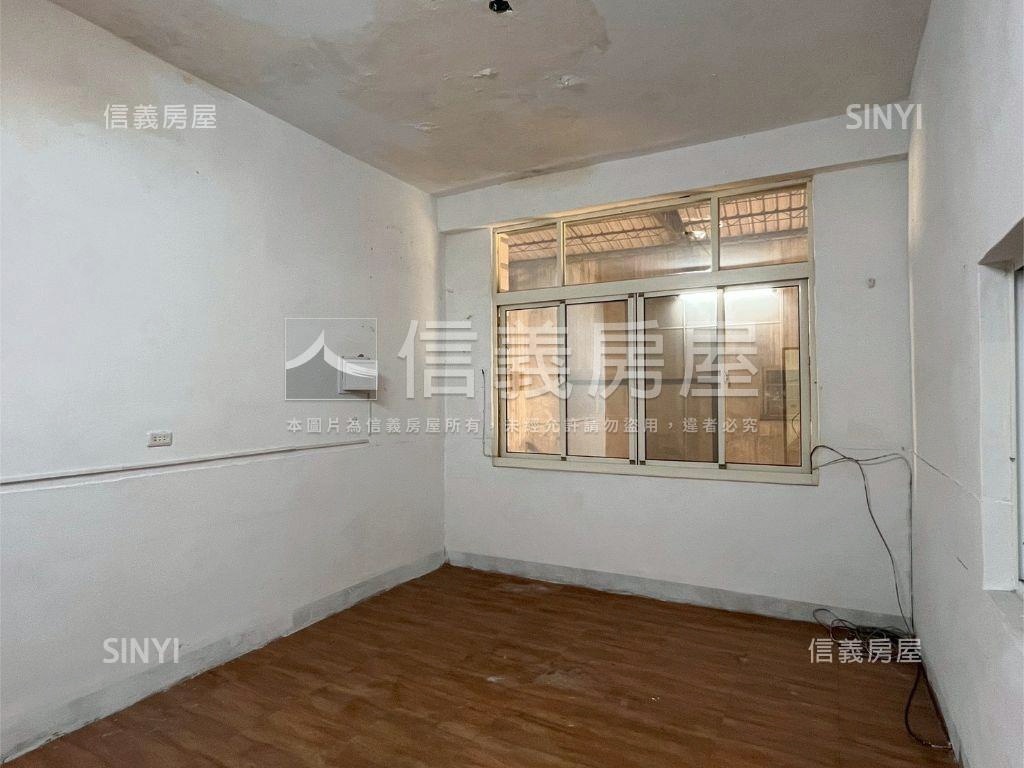 三多商圈光華夜市商五透天房屋室內格局與周邊環境