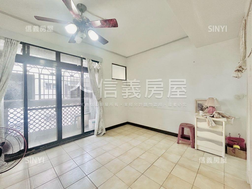 陳平路靜謐優質透天房屋室內格局與周邊環境
