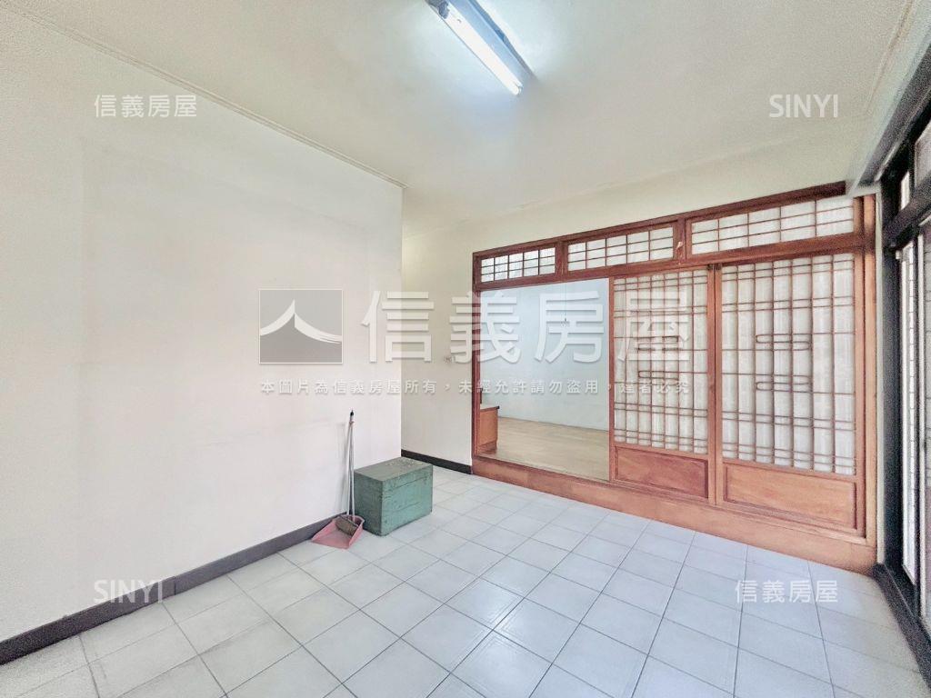 陳平路靜謐優質透天房屋室內格局與周邊環境