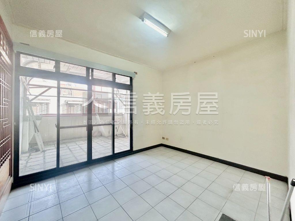 陳平路靜謐優質透天房屋室內格局與周邊環境