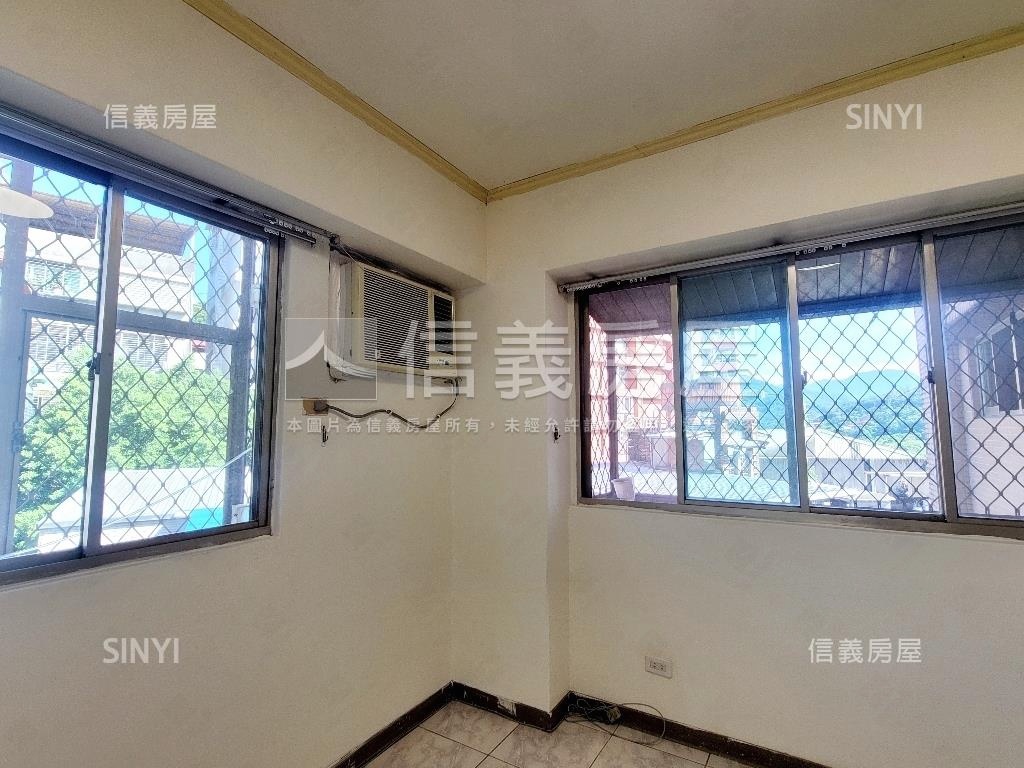 總站商圈電梯大２房房屋室內格局與周邊環境