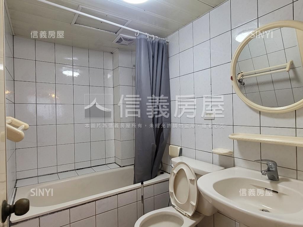 總站商圈電梯大２房房屋室內格局與周邊環境