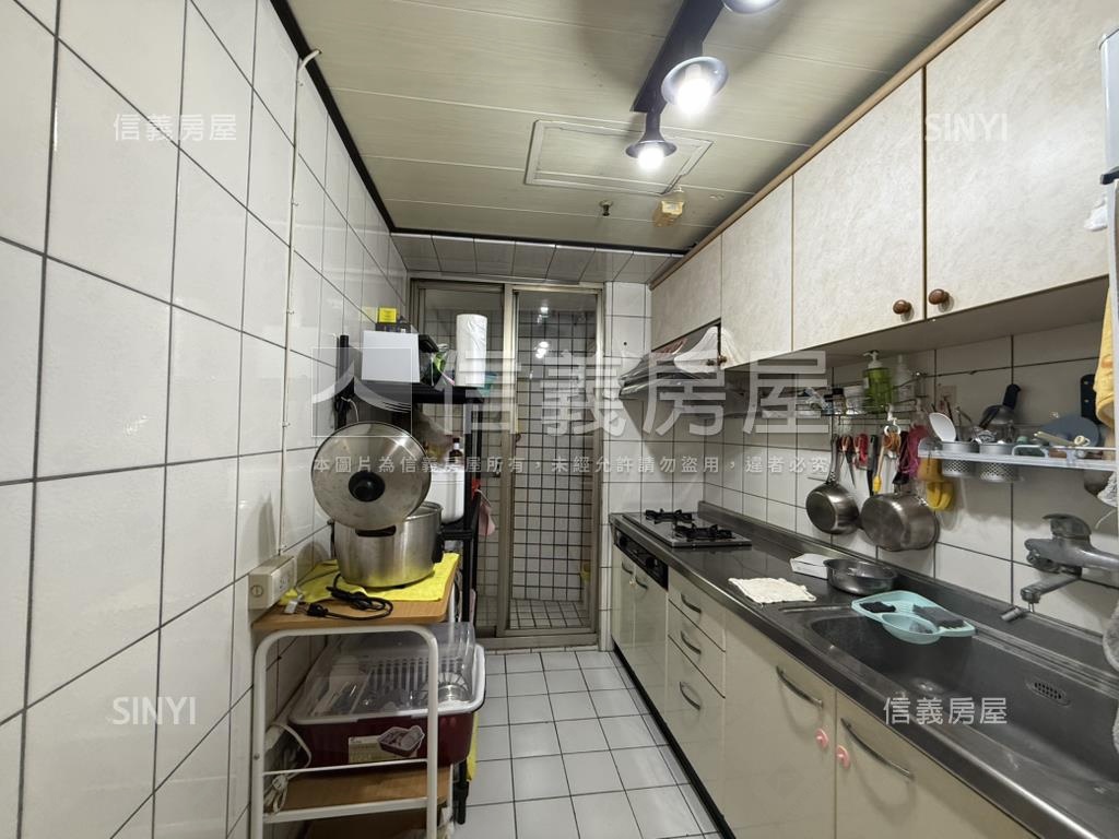 天生贏家三房車位房屋室內格局與周邊環境
