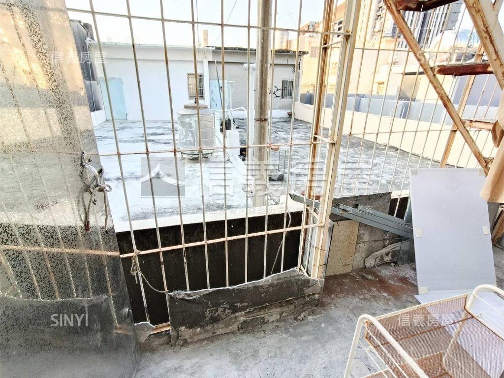 楠科園區右昌莒光鬧市店透房屋室內格局與周邊環境