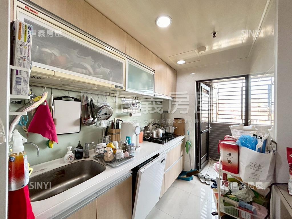 百達斐麗視野採光三房房屋室內格局與周邊環境