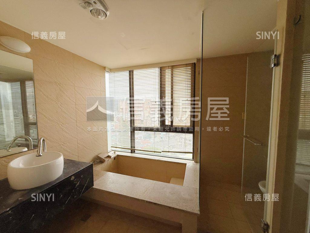 稀有！專任夏都南北向三房房屋室內格局與周邊環境