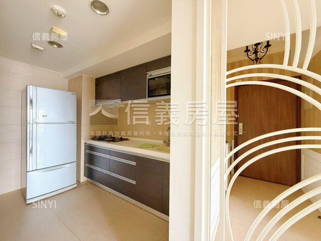 稀有！專任夏都南北向三房房屋室內格局與周邊環境