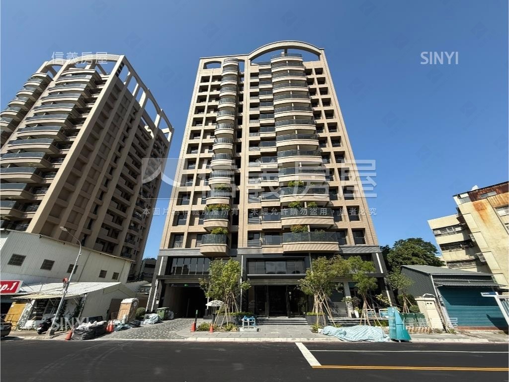 英倫亞灣Ⅱ三房平車房屋室內格局與周邊環境