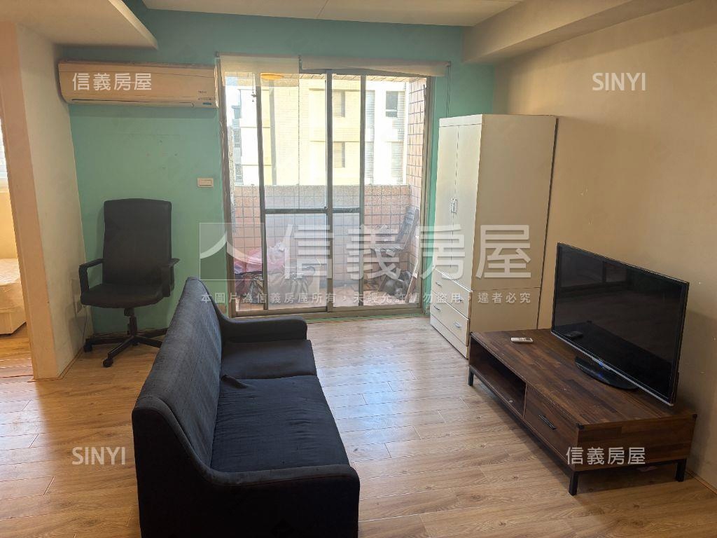 近新光逢甲西屯美三房車位房屋室內格局與周邊環境