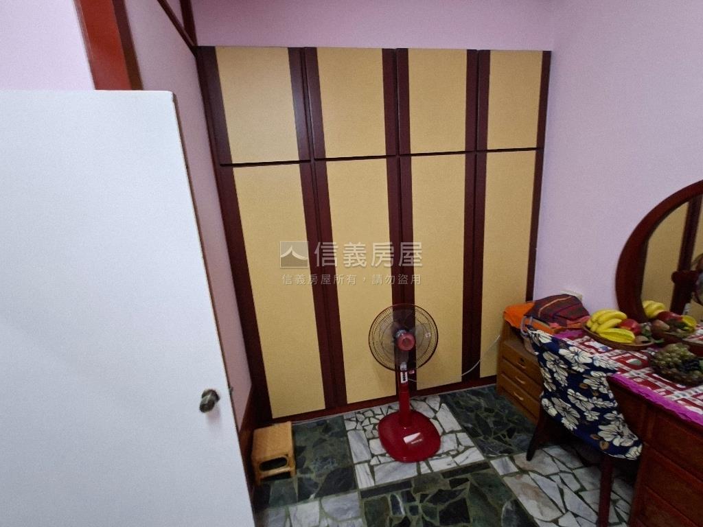 近捷運古典三房房屋室內格局與周邊環境