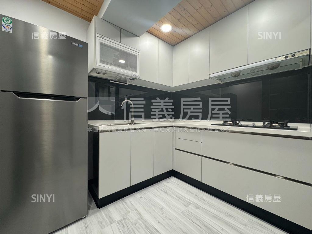 俯瞰永康市心整新兩房車位房屋室內格局與周邊環境