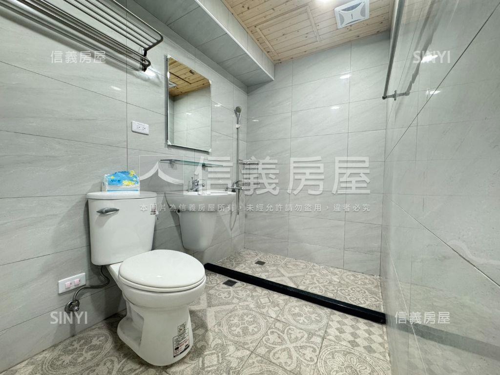 俯瞰永康市心整新兩房車位房屋室內格局與周邊環境