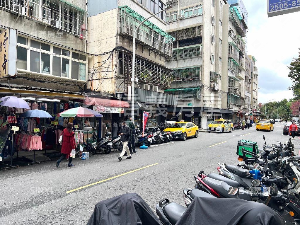 合江錦州邊間人潮店面房屋室內格局與周邊環境