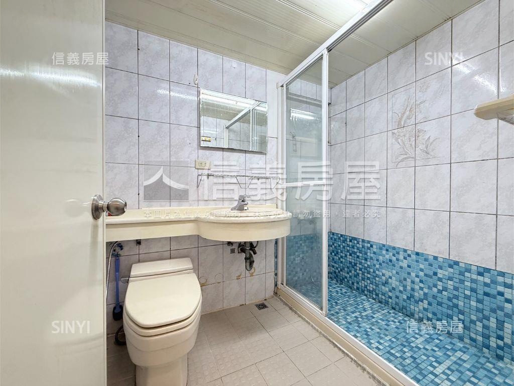 捷運高樓景觀三房房屋室內格局與周邊環境