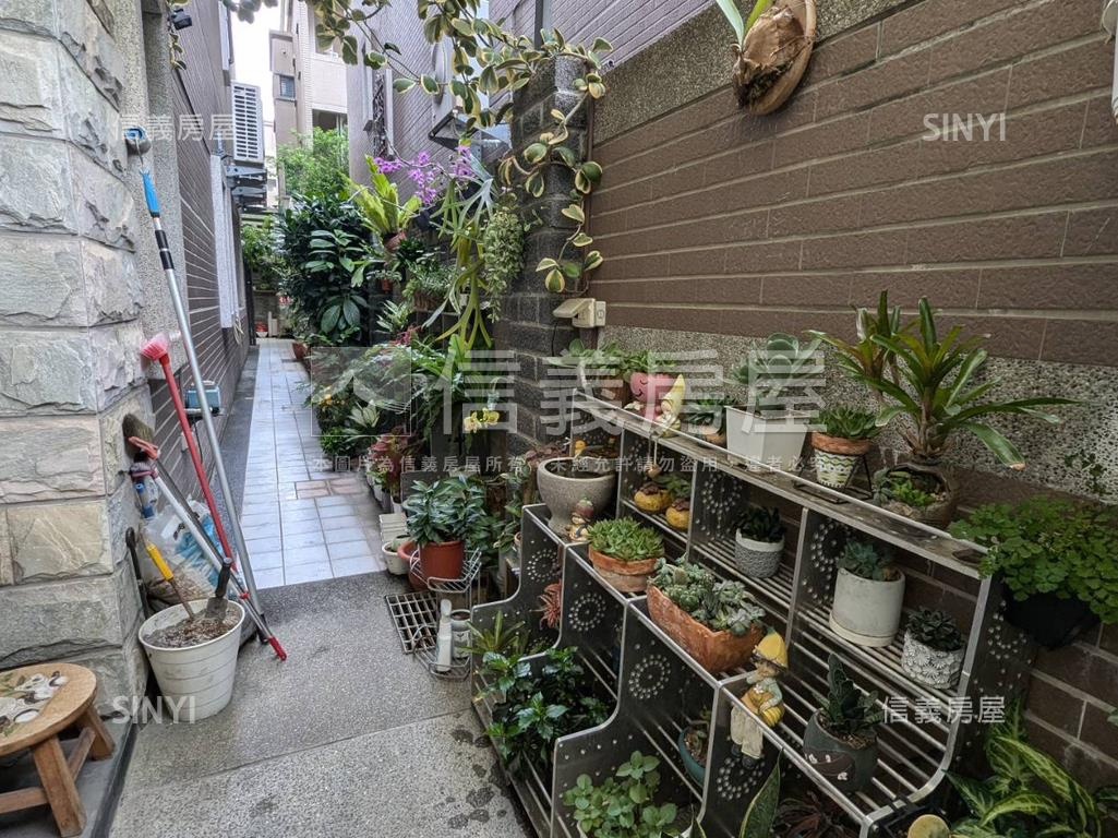 崇德１１期大面寬別墅房屋室內格局與周邊環境