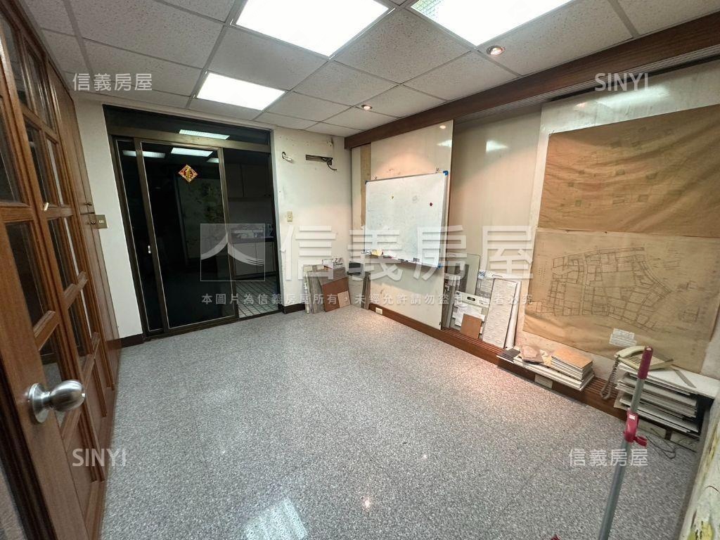 正東和路熱鬧店住房屋室內格局與周邊環境